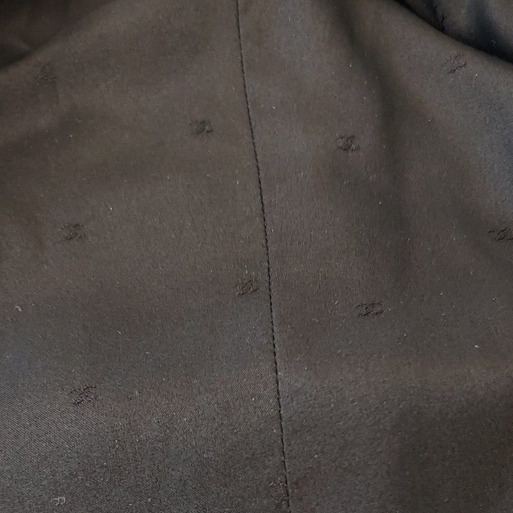 Vintage 1994 Chanel Navy Blue Boucle Jacket - Picture 13 of 14